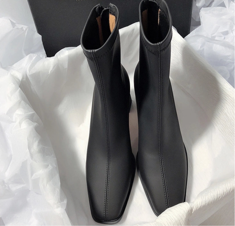 Elegant thin stretch styled short boots