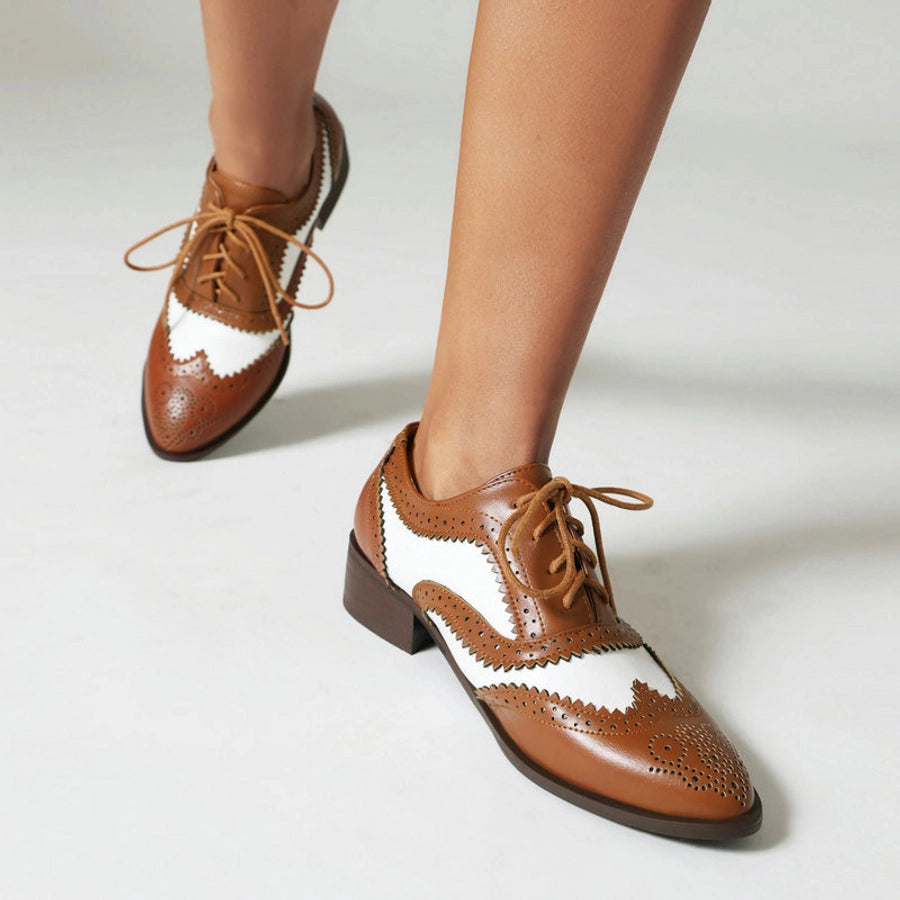 Brogue leather shoes