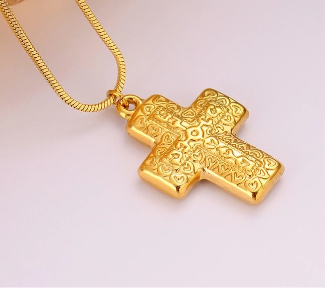 Vintage Style Cross Pendant Necklace