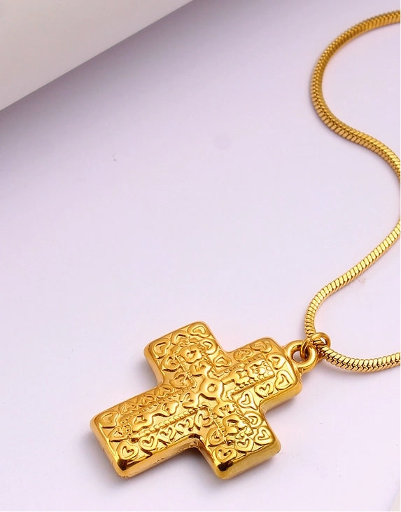 Vintage Style Cross Pendant Necklace