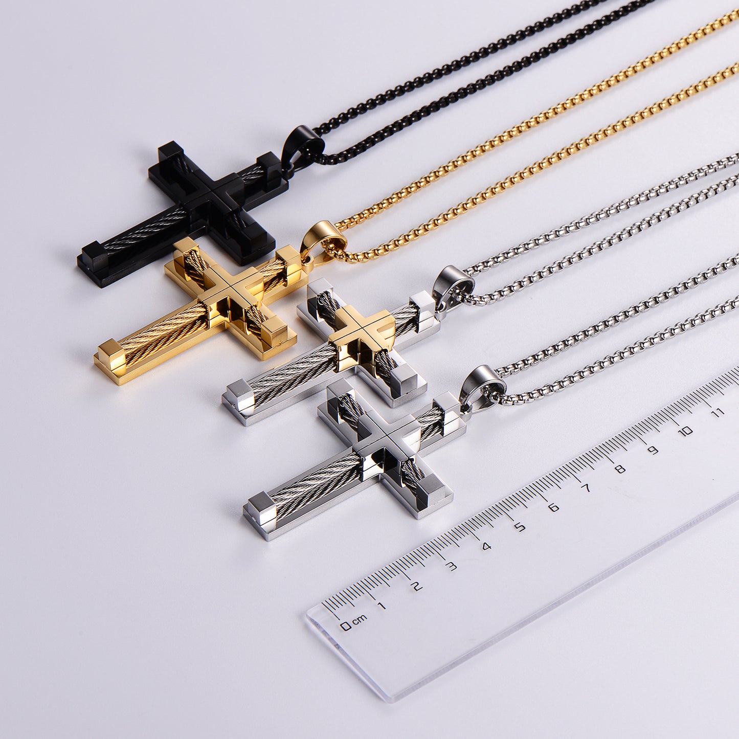 Petruded style cross pendant necklace