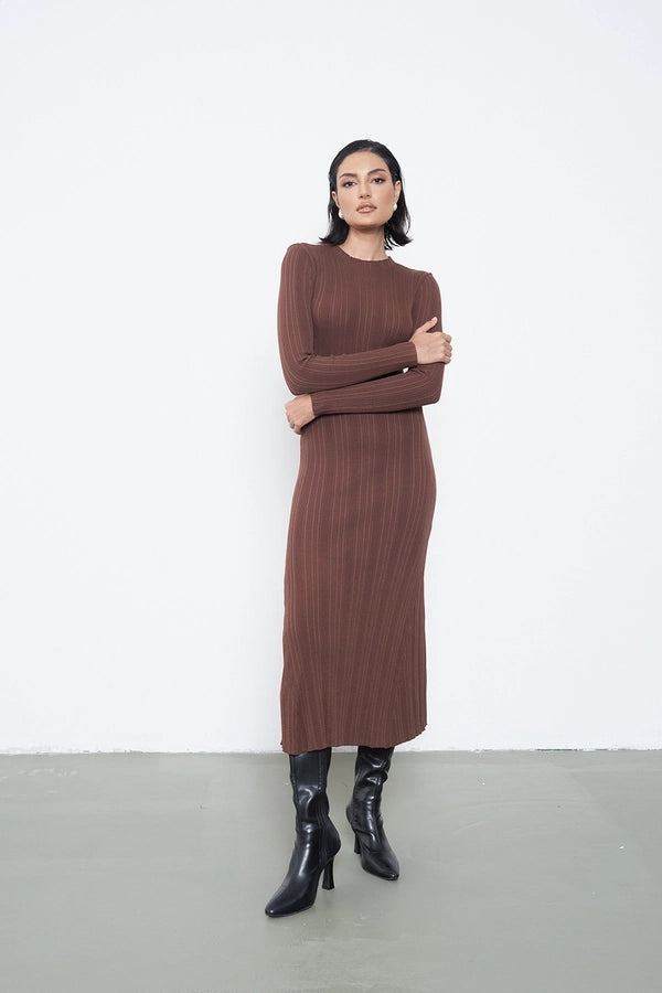 Round Neck Long Sleeve Solid Color Maxi Long Dress