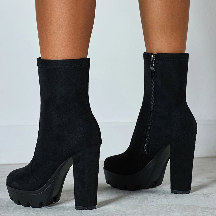 Round Toe Heeled Boots