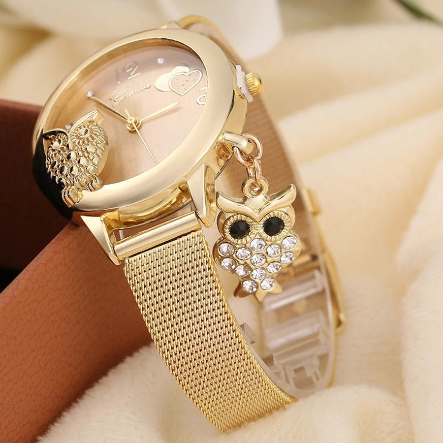 Owl buckle quartz watch