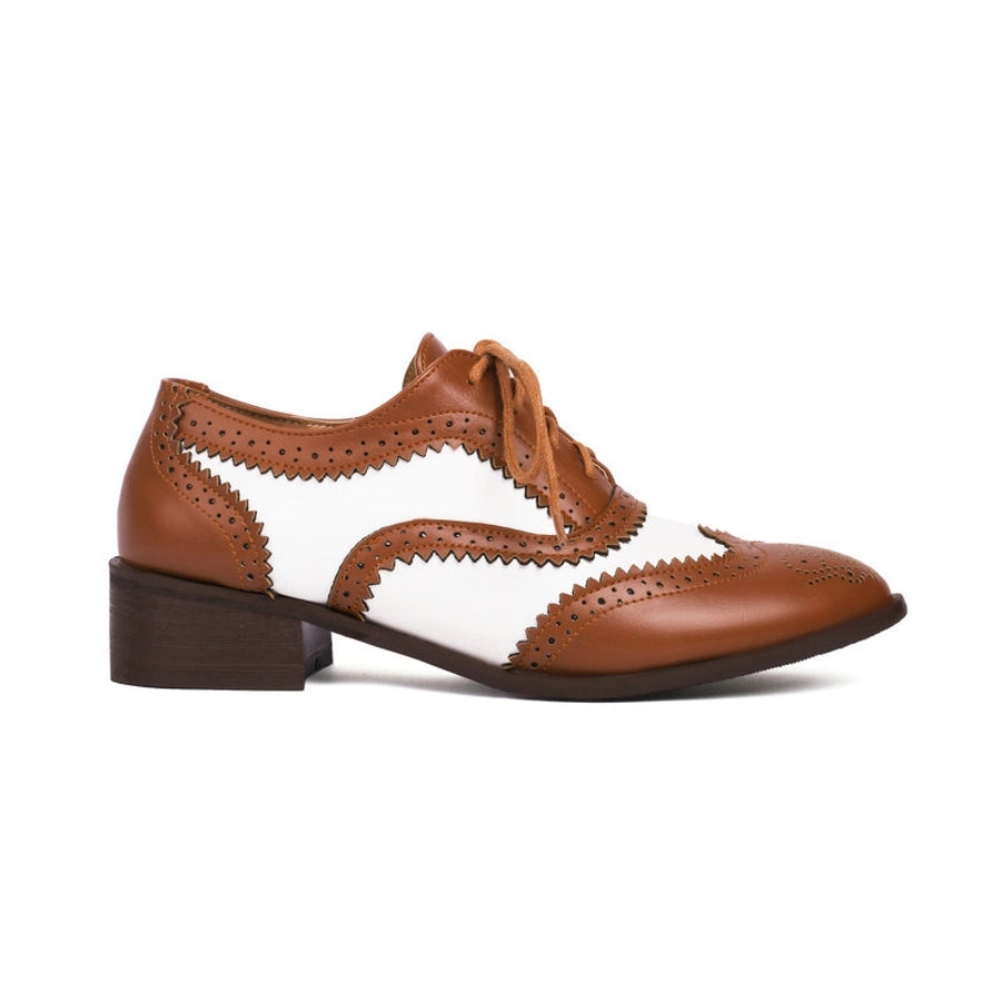 Brogue leather shoes