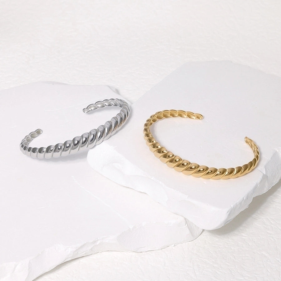 Roman style 18K gold plated bangle