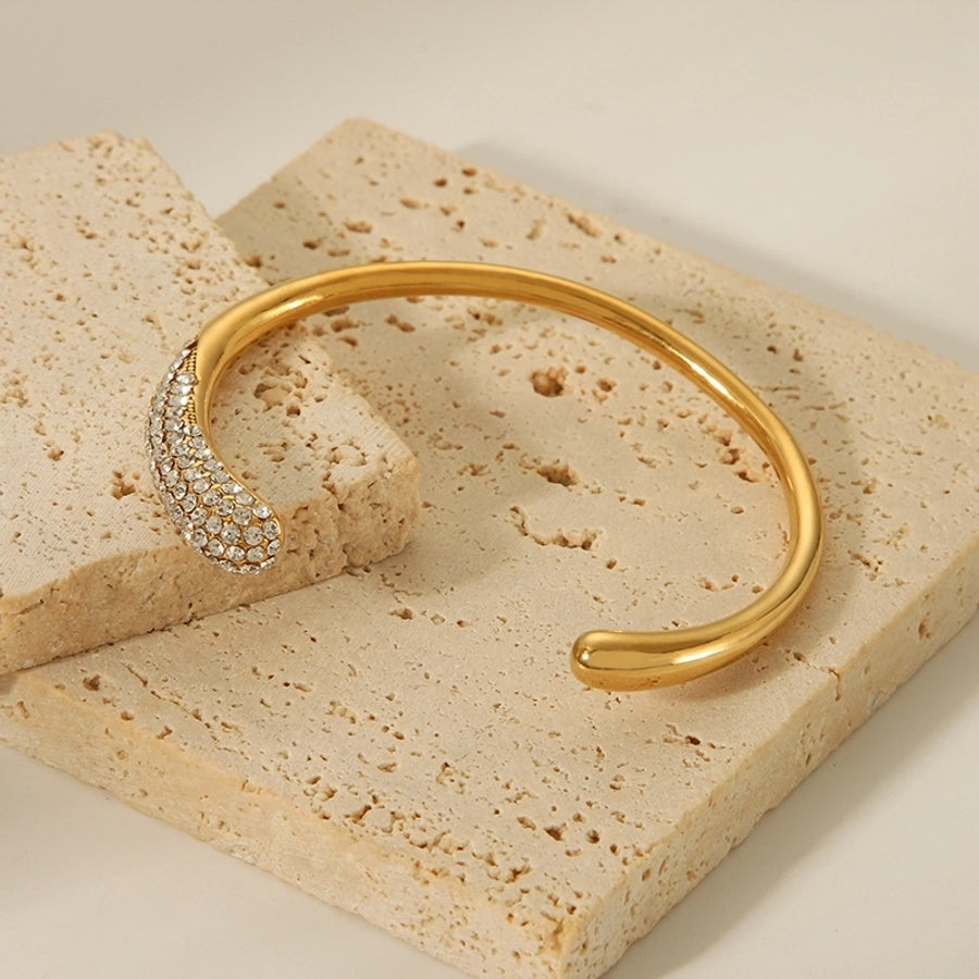 18K gold plated Stylish Bangle With Sparkling Rhinestones.